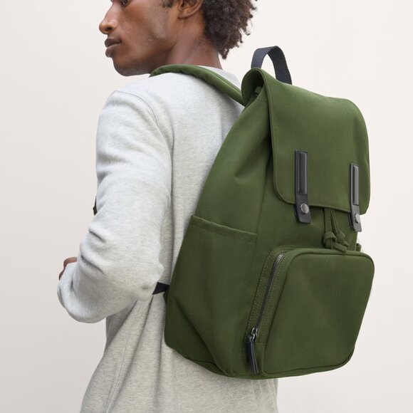 Everlane The Canvas Backpack in Dark Forest - Picture 12 of 12